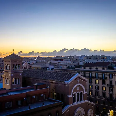 招待所 Lyo Sky 4*